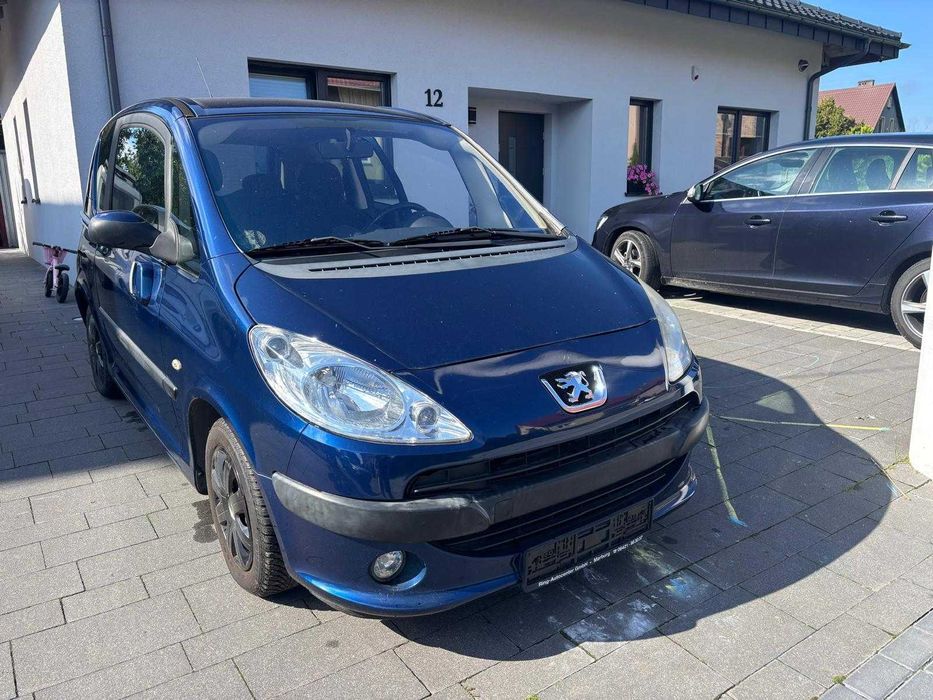 PEUGEOT 1007 bdb stan 1.4 benzyna wygodny klimatyzacja parktronic