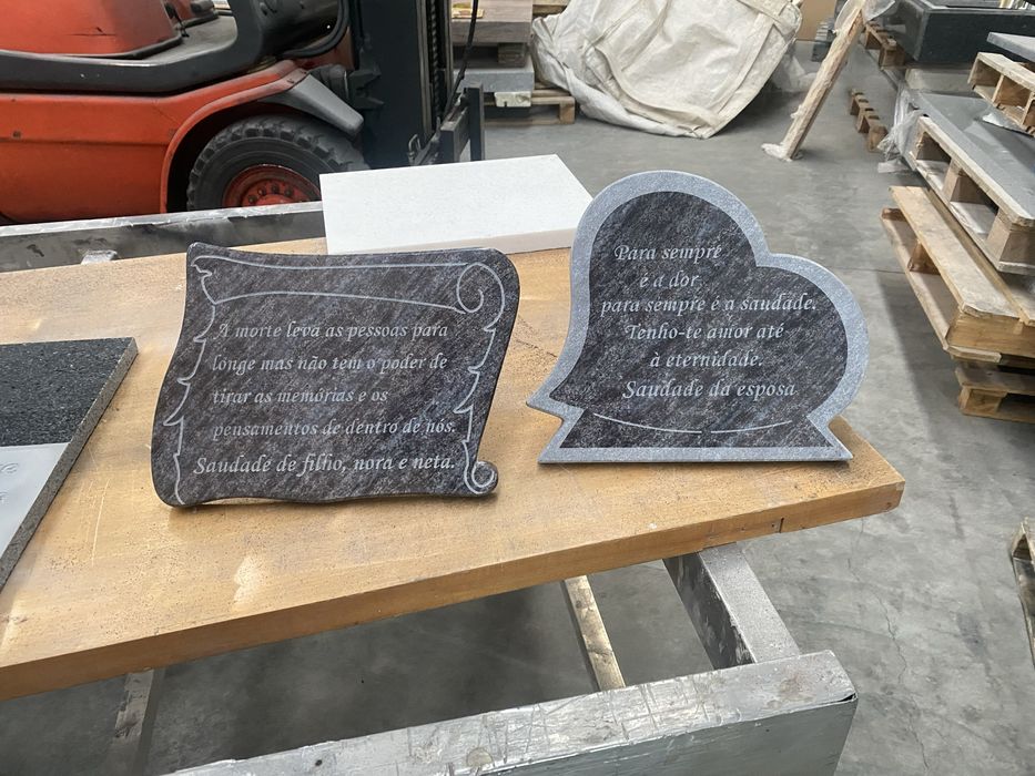 Cozinhas / Campas / livros / gravações /