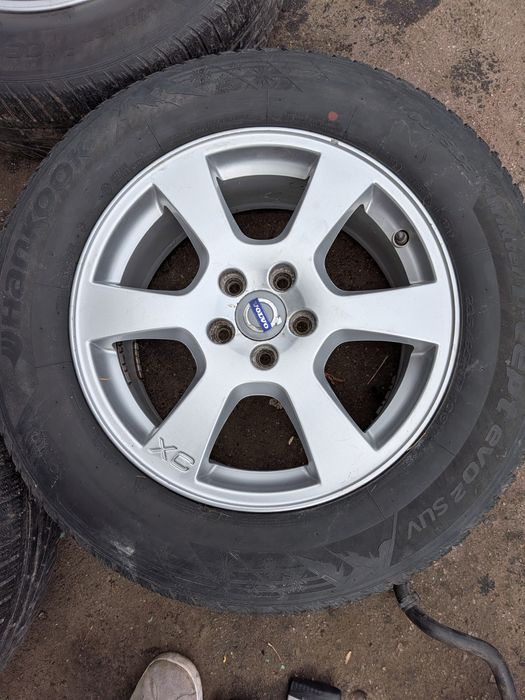 Титани Volvo xc60 xc70 r17 диски Volvo легкосплавні