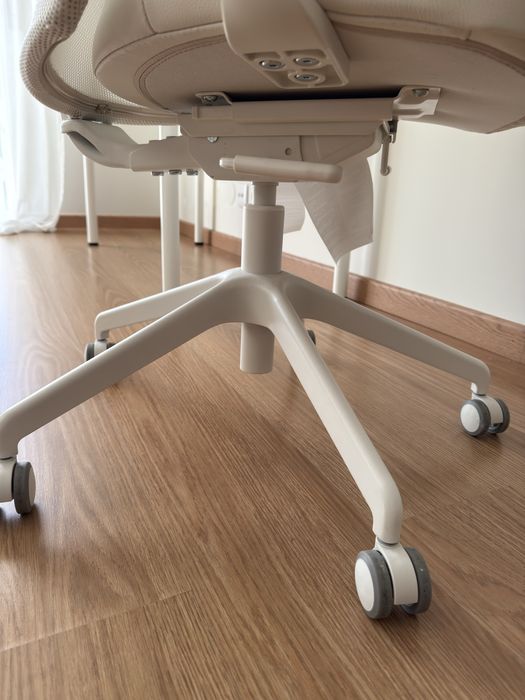 Cadeira de escritório - bege - Ikea - JARVFJALLET