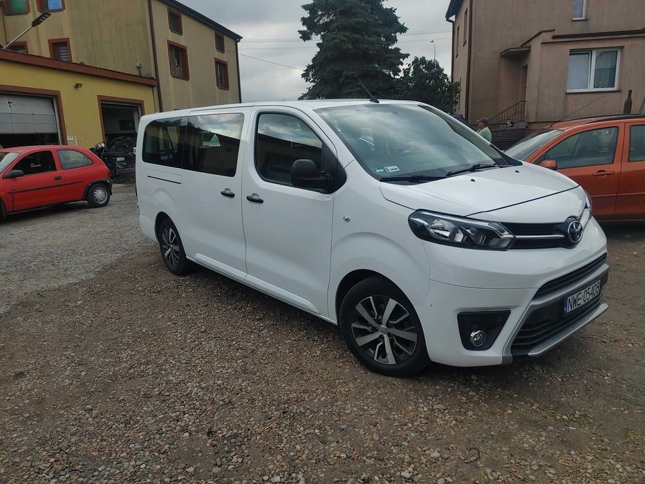 Wynajem busów 9 osobowych  Kraków  od 100zł doba