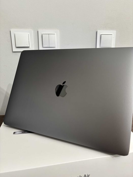 MacBook Air M1/8GB/256GB Space Gray