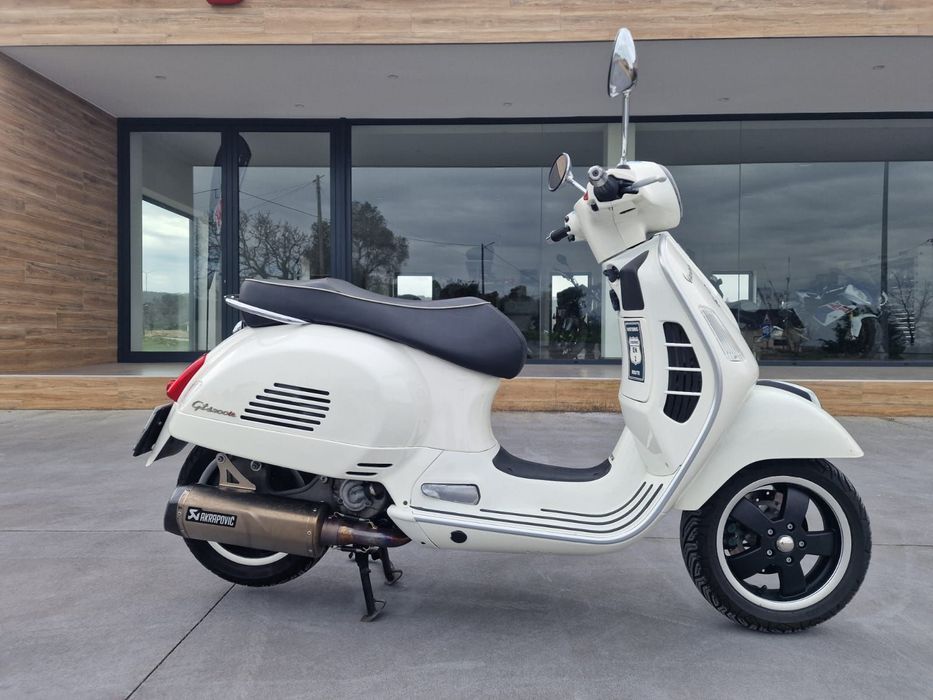 Piaggio Vespa  GTS 300 Super
