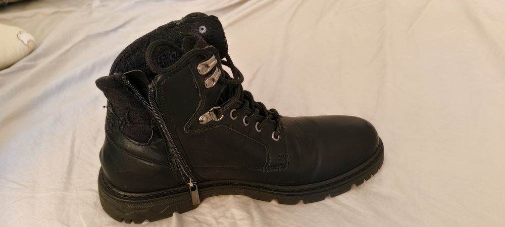 Демисезонні чоловічі черевики