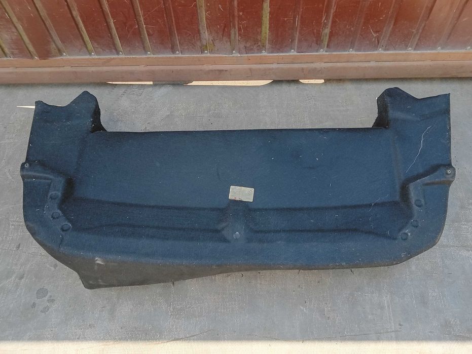 Mercedes E W124 Cabrio dywan wykładzina wnęki dachu