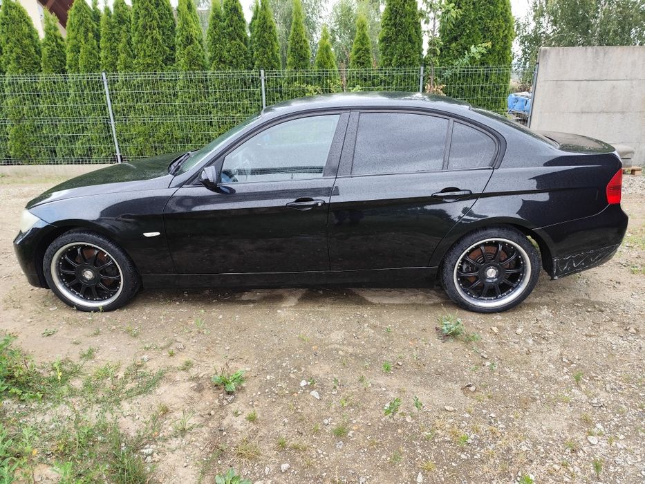 BMW e90  318i 1.8 benzyna czarna sprowadzona