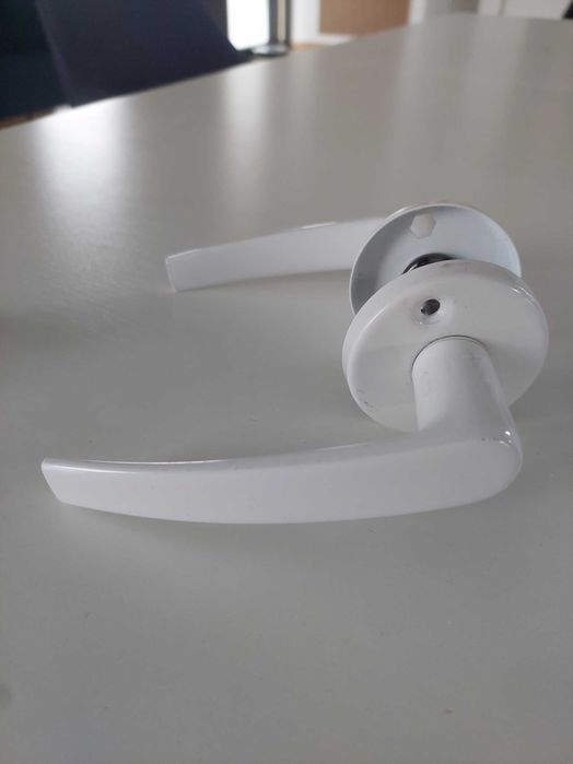 Klamki biale 2szt/1szt za 5zl.