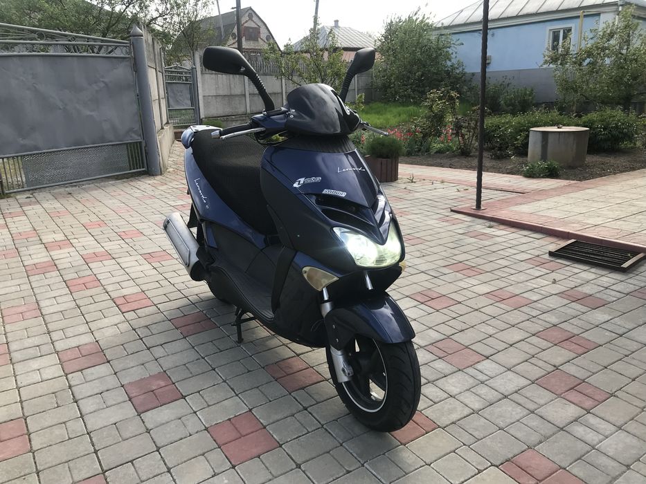 Aprilia leonardo 250(yamaha majesty 250) торг
