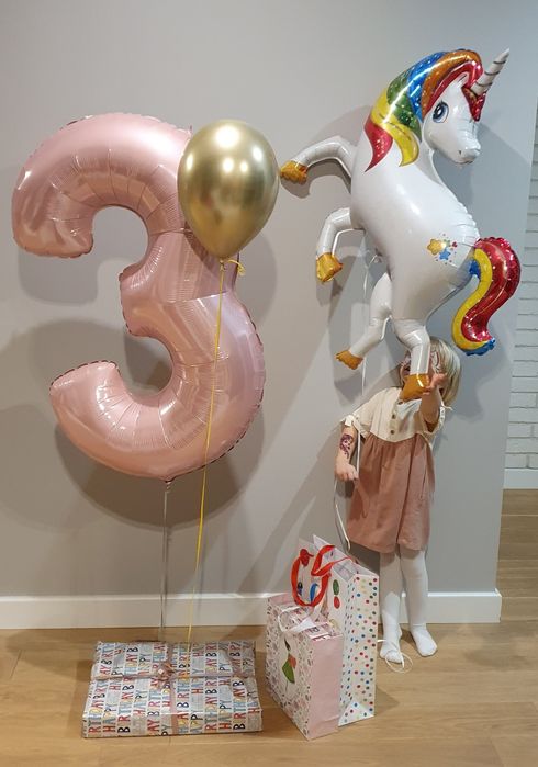 Zara sukienka rozmiar 104 98 na 3 latka