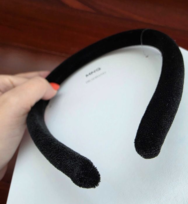 Bandolete preta Mango estilo veludo - nova na embalagem