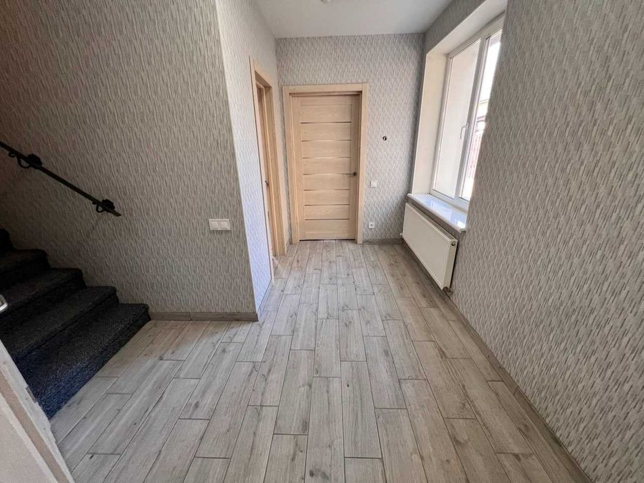 Будинок з ремонтом в Ірпені. Мінімальне оформлення