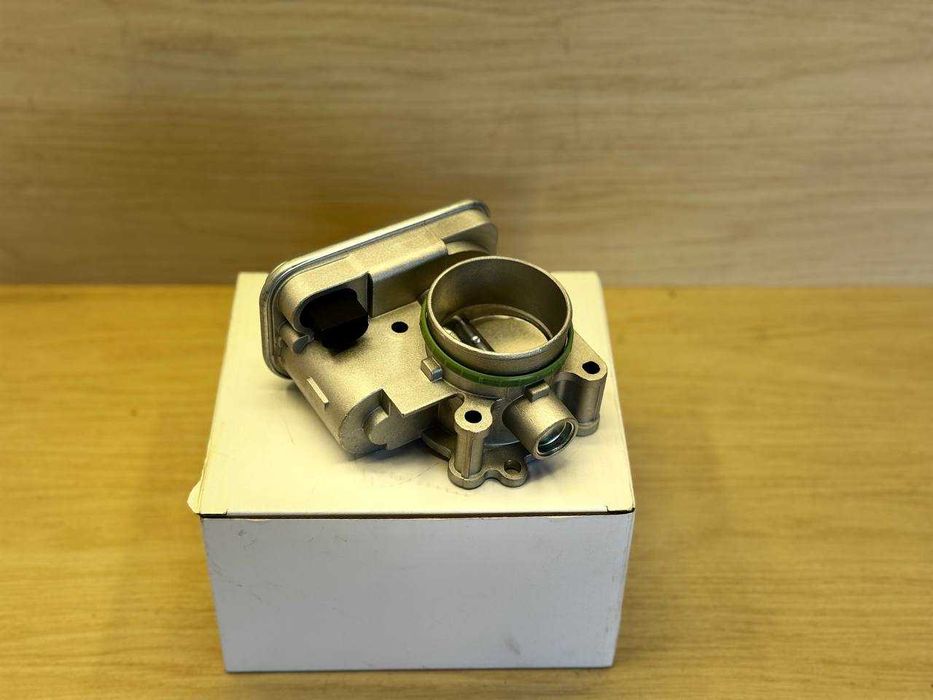 Дросельна заслонка Dodge Journey Caliber Jeep Compass Patriot Chrysler