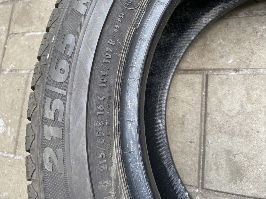 Шини 215 65R16C 109/107  Semperit Van-Grip 2