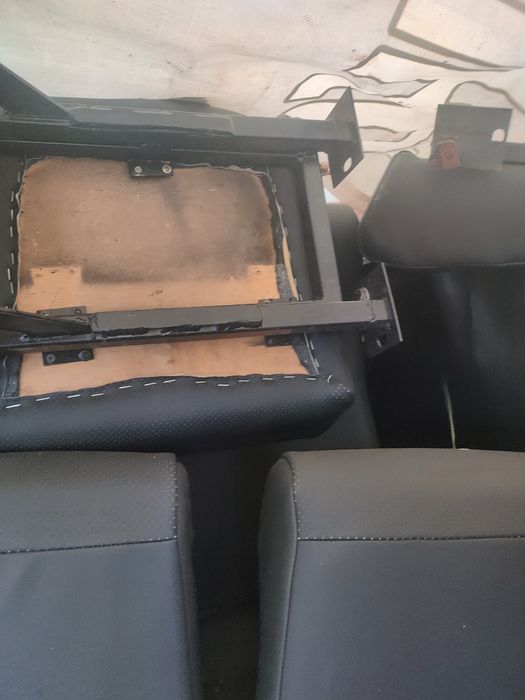 Продам недорого Сиденья автобус