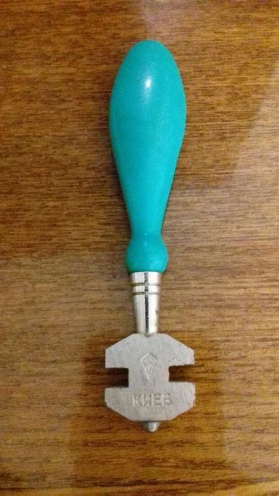 Стеклорез советский