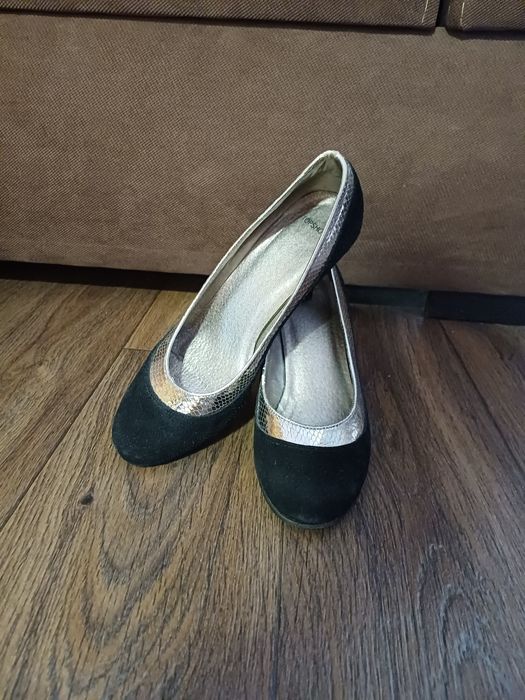 Женская обувь 38-39 р-р