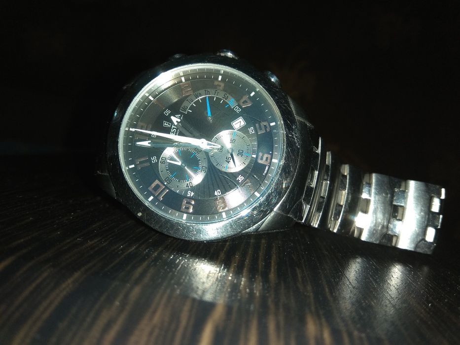 Продаю часы:Festina Сhronograph quartz F16298