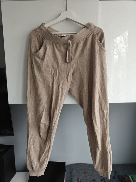 Spodnie dresowe s Cubus