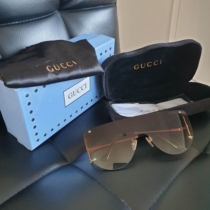 Okulary przeciwsłoneczne damskie gucci  etui ściereczka karton