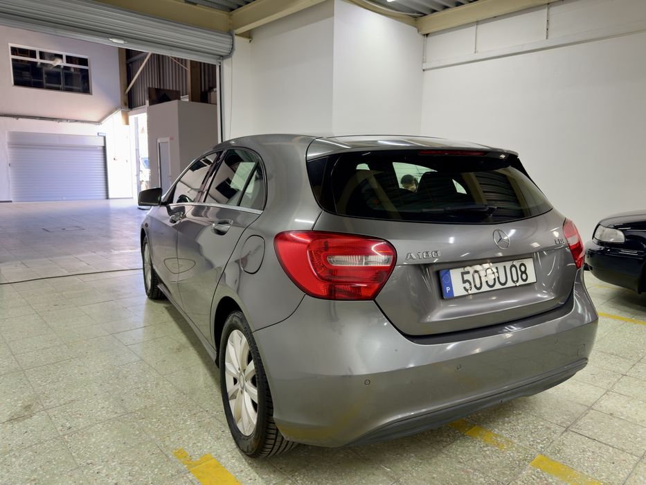 Desde 179€ Por Mês / Mercedes-Benz A180 / 1.5 Diesel Aut / Poss Retoma — photo 4