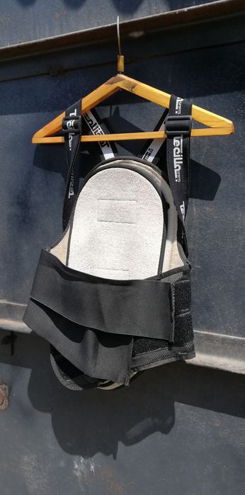 Tecilla Sports защита для спины