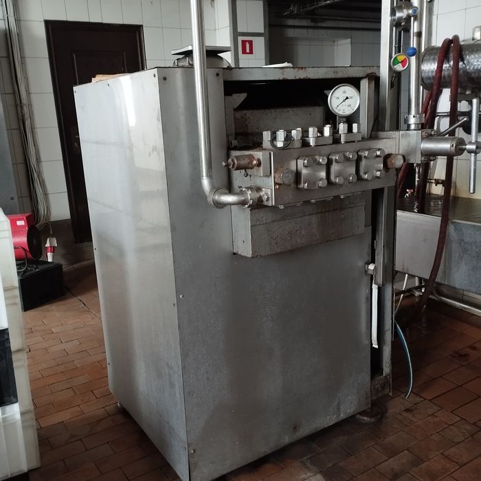 Гомогенізатор 2.5т/год,сепаратор 5т/год