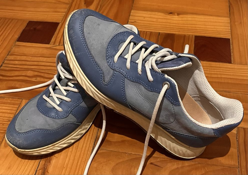 Sapatilhas Ecco - Tam. 37