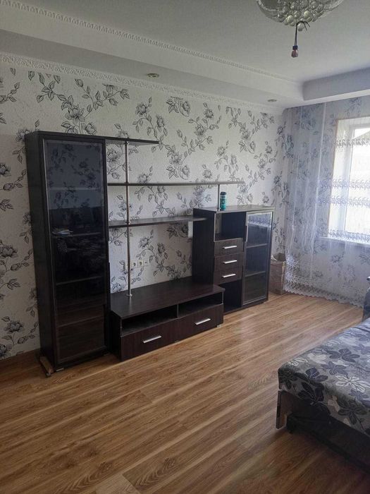 Аренда 3 комнатной квартиры ( без комиссии) СО всеми удобствами