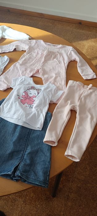 Conjunto de roupas para menina (1 ano)