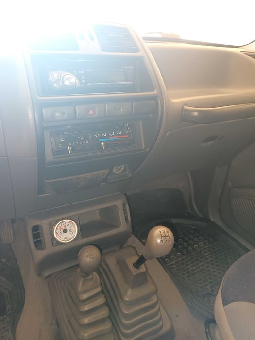 Nissan terrano 2.7 td