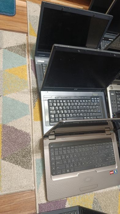13 laptopów i części