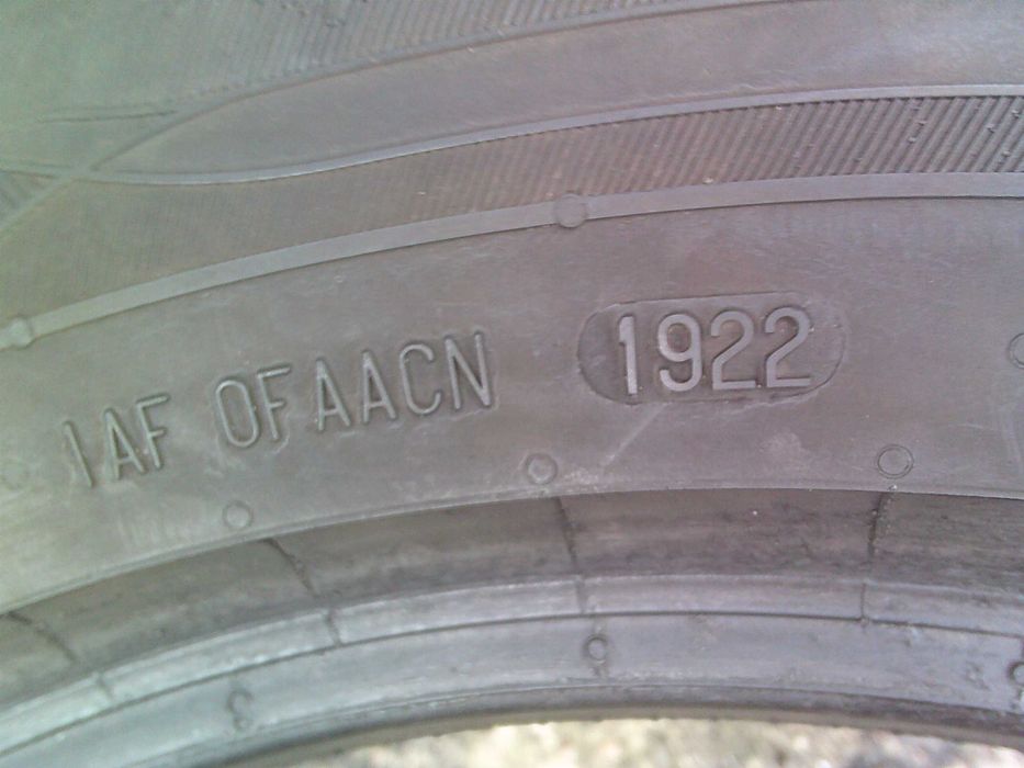 Opony 225/55/17 Point 2szt