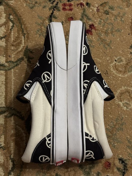 НОВІ!!! Vans Classic Slip-On Circle-V