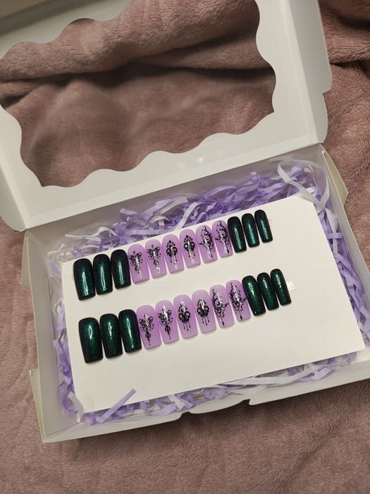 GOTHIC PRESS-ON NAILS | Zestaw kameleona i gotyckich wzorów | 24 szt