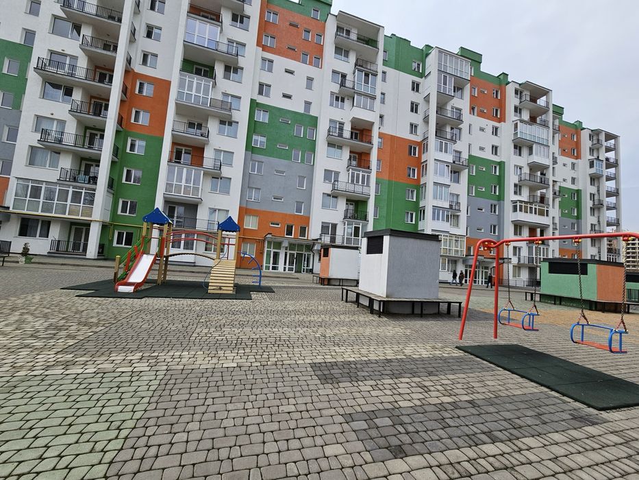 Терміново! Продається 2-кім новобудова, Героїв Майдану