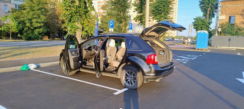 Продам наше семейное авто.. ФОРД ЭДЖ.. 2013 первое поколение !!!