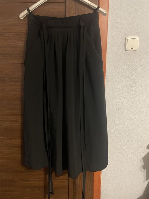 Śliczna elegancka spódnica