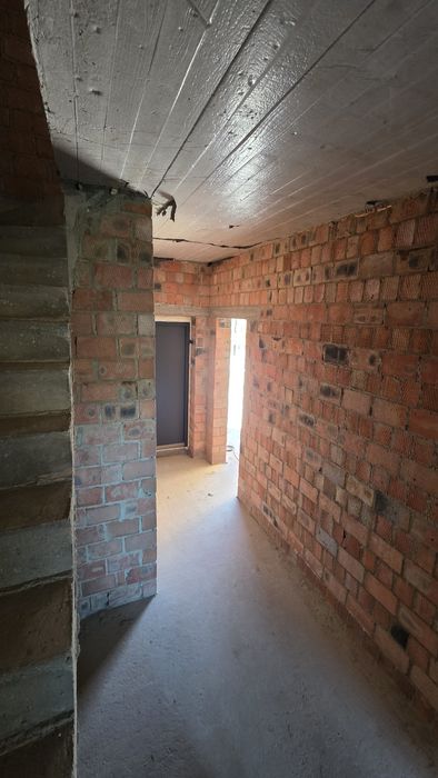 Продається зданий Таун хаус з ділянкою 2 сотих в готовому комплексі