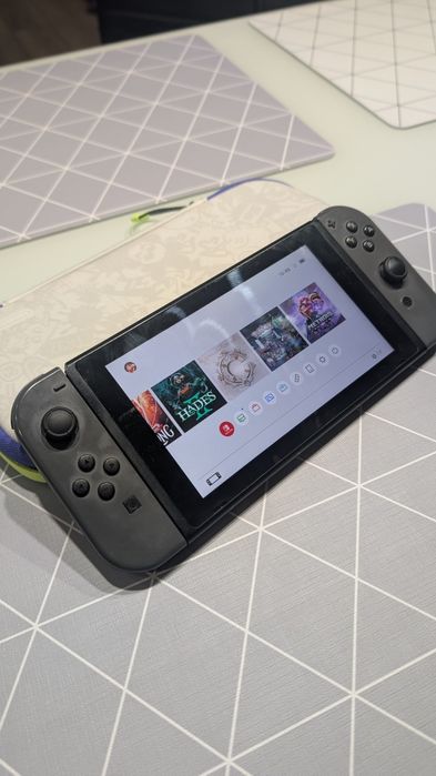 Nintendo switch 1 rev 32 + 128gb в робочому стані