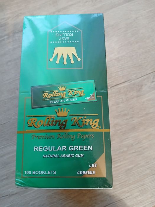 Bibułki Rolling Papers. 2 opakowania po 100 szt. Jedno opakowanie otwarte gratis.