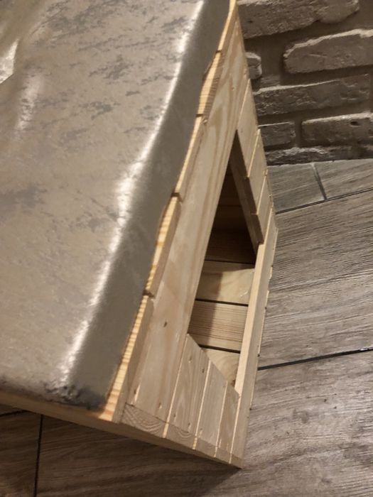 Skrzynia na kuwetę z poduszką ,domek dla kota , legowisko