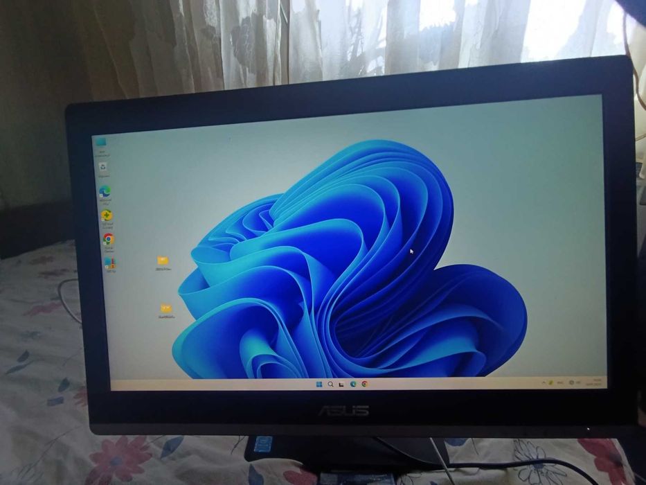 Моноблок Asus V2001B