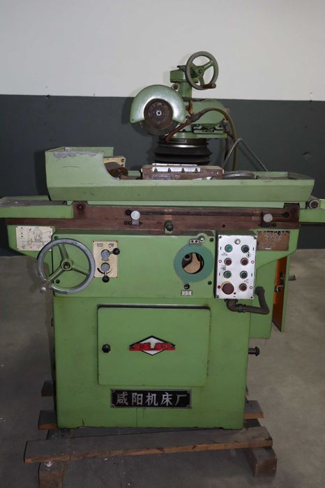 Maquina de retificar superfícies planas interiores