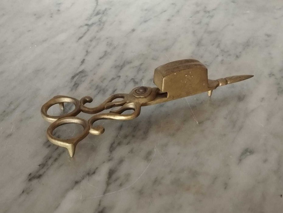 Tesoura Apaga Velas Antiga Latão