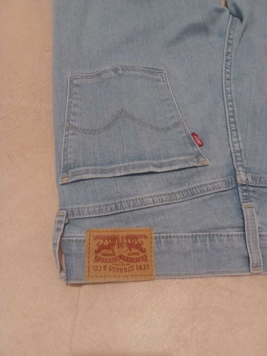 Calças Levi's 710 Super Skinny