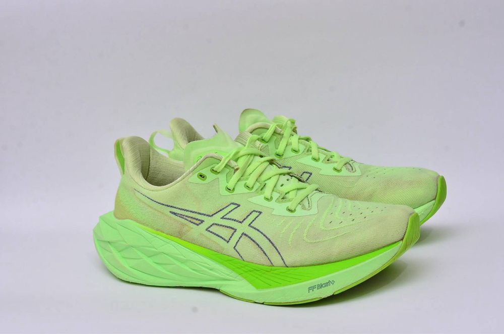 ___ ASICS Novablas 4 42,5р кроссовки беговые кросівки бігові