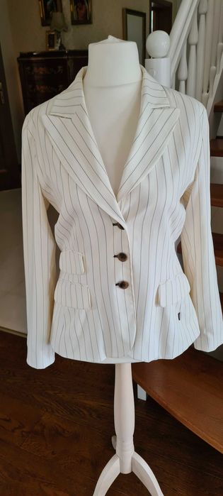 Garnitur damski firmy Simple rozmiar 38 Komunia Chrzest Wesele