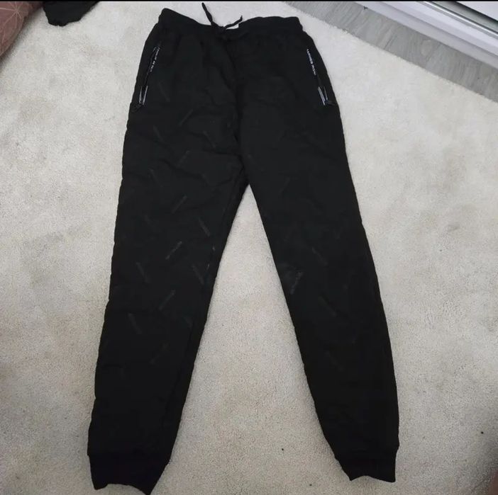 Новые теплые зимние штаны на мальчика размер XS