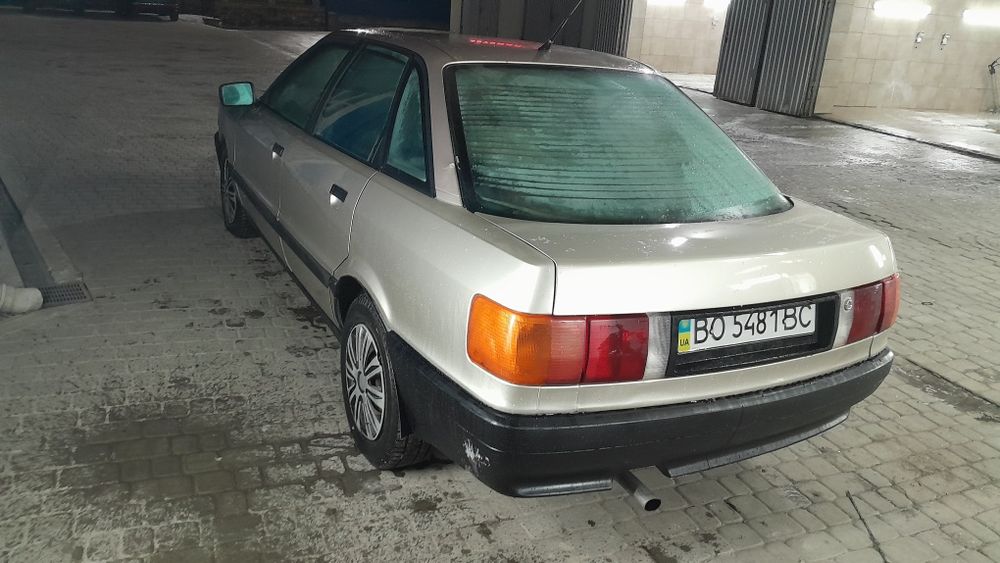 Продам ауди 80б3 1,8 газ бензин