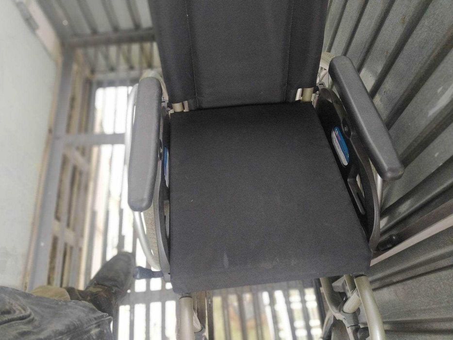 інвалідне крісло каляска